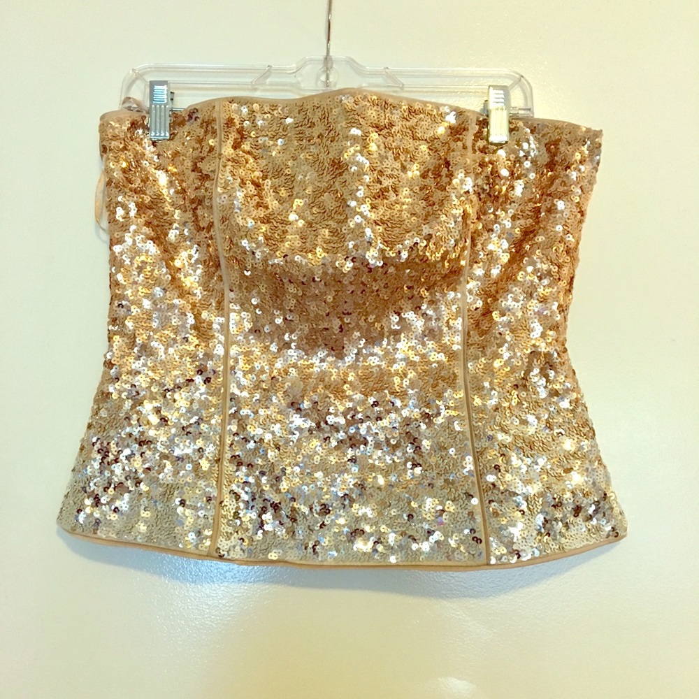 Sequined bustier top 😍
